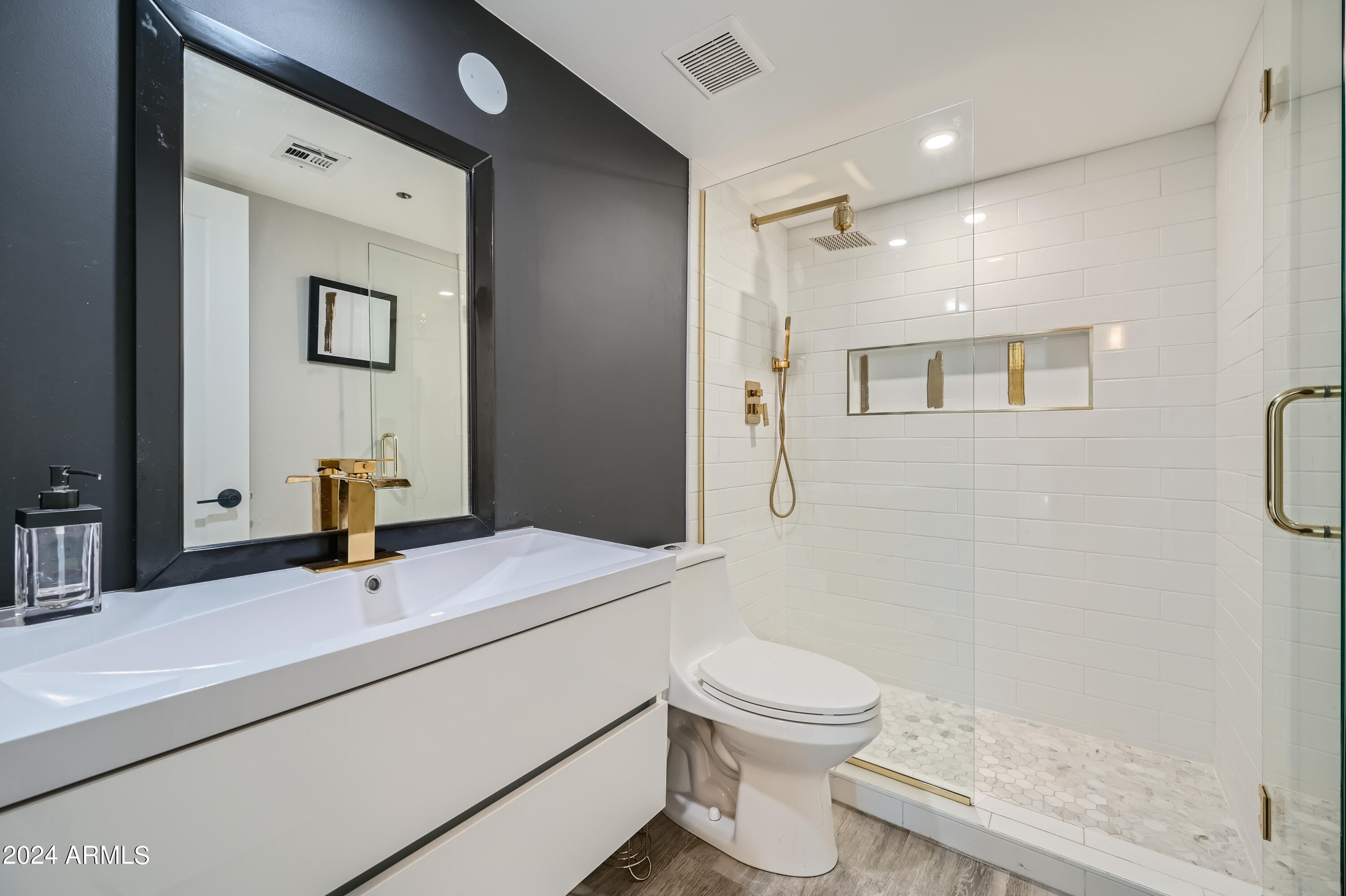 7840 E Camelback Road, 208