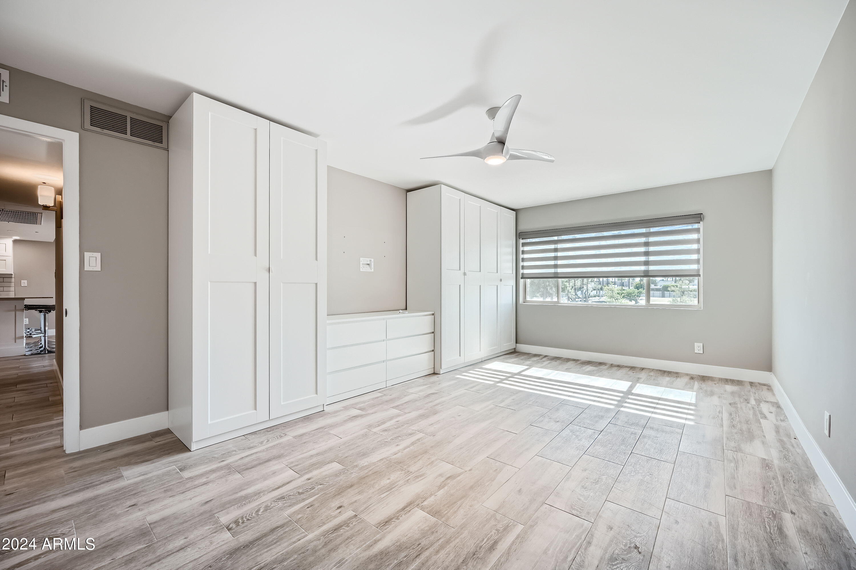7840 E Camelback Road, 208