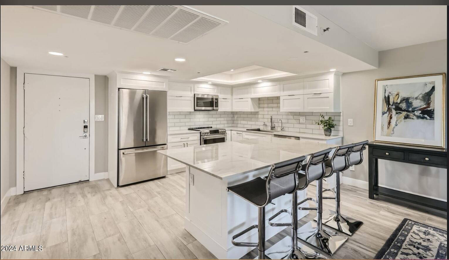 7840 E Camelback Road, 208
