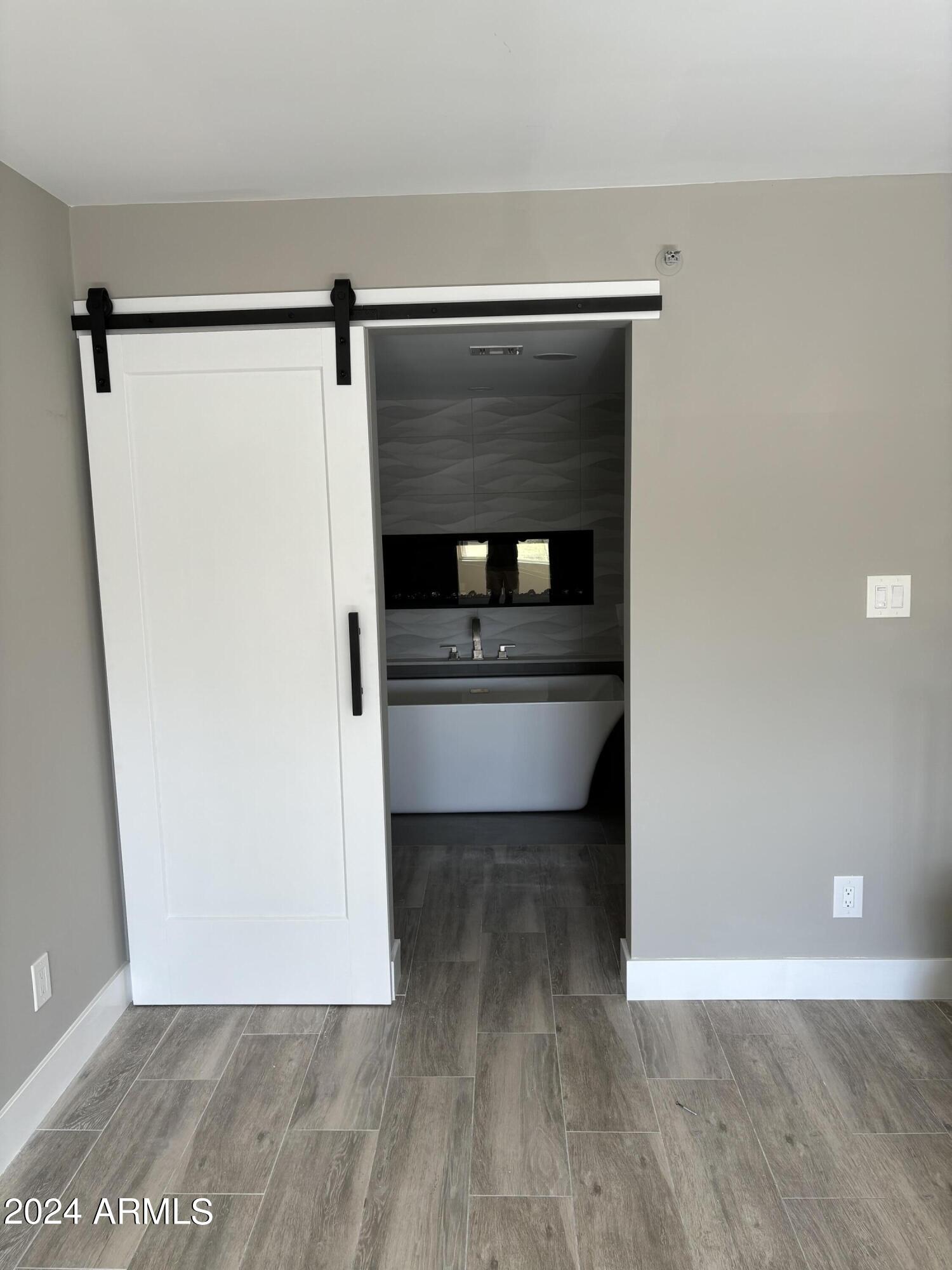 7840 E Camelback Road, 208