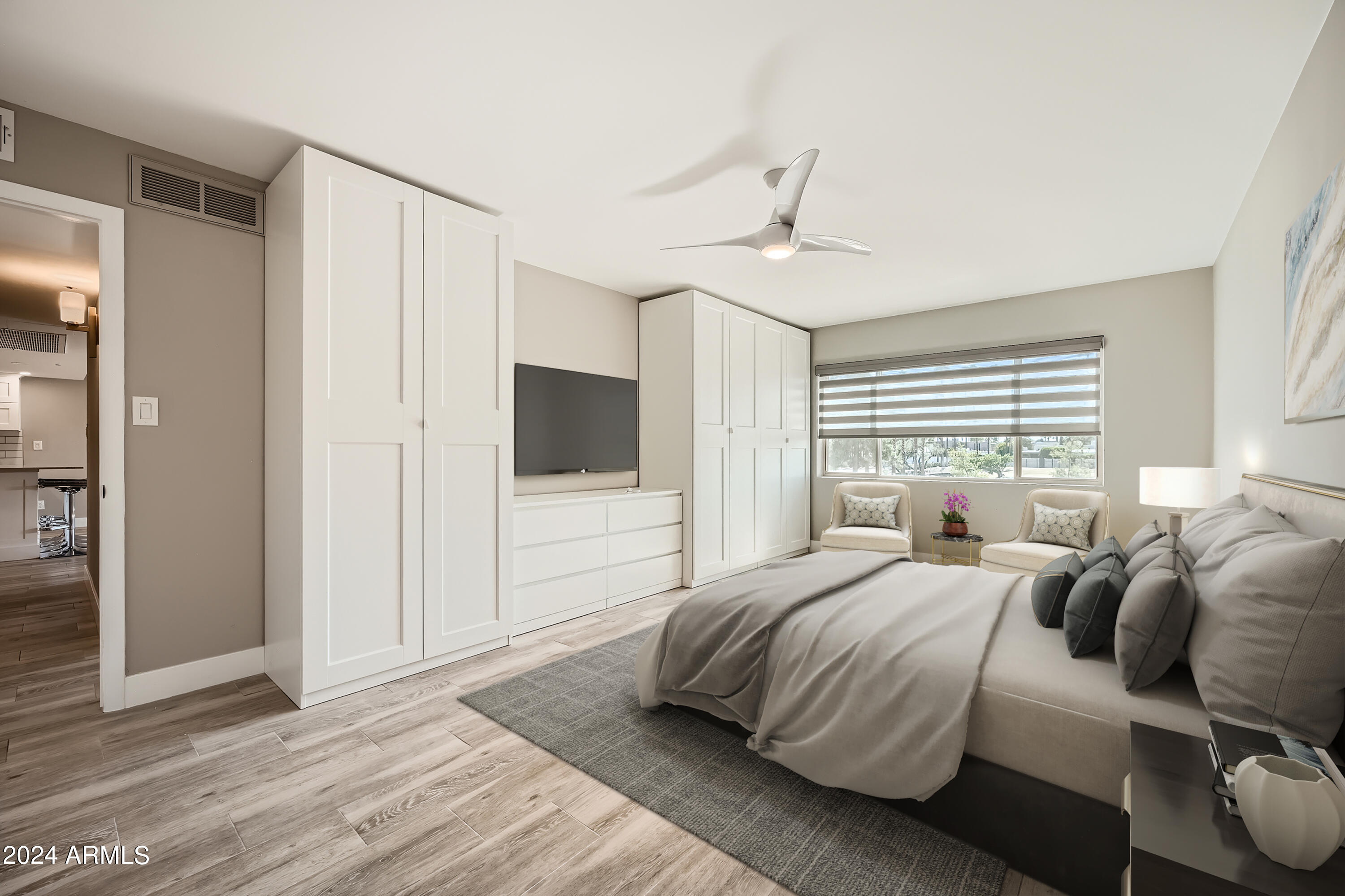 7840 E Camelback Road, 208
