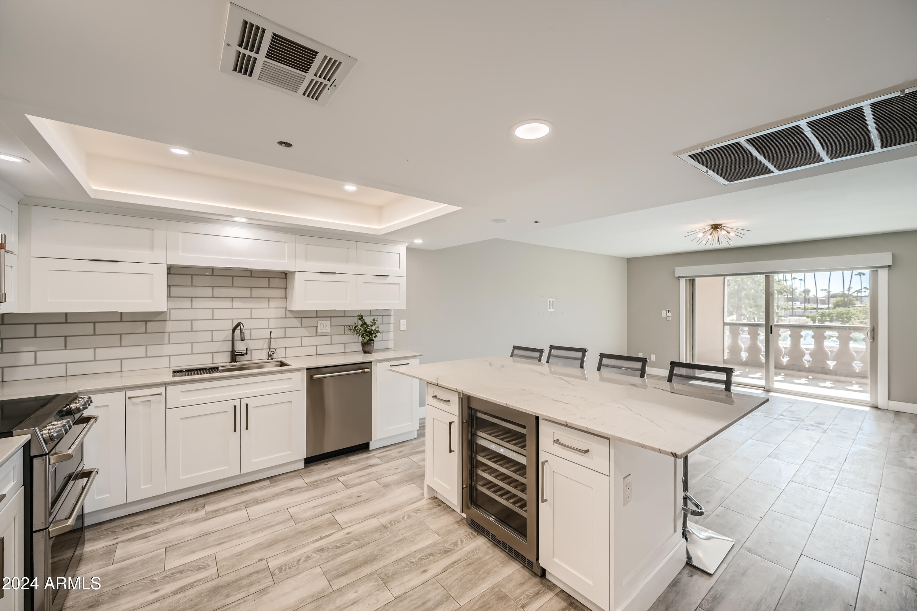 7840 E Camelback Road, 208