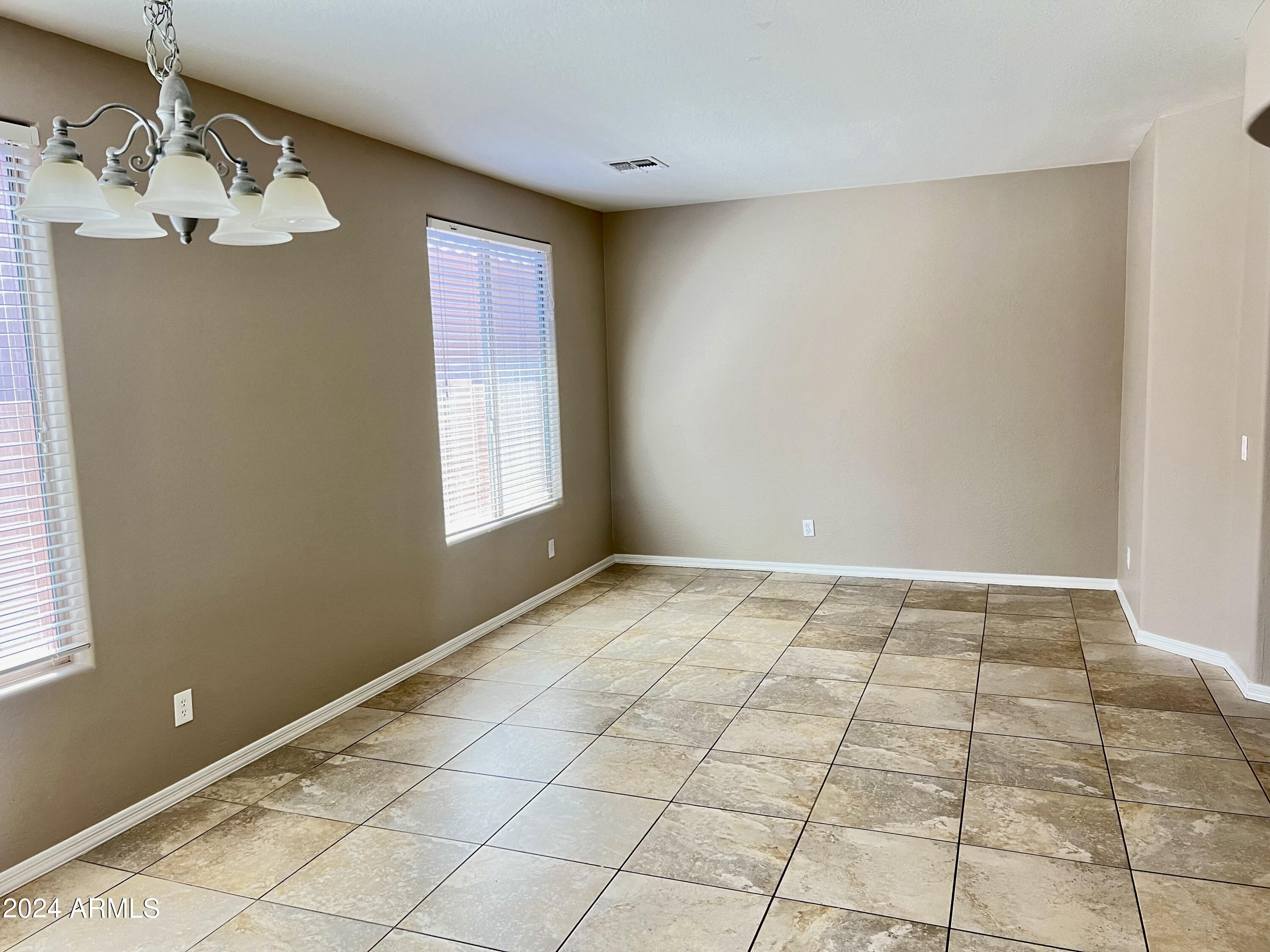 3590 N EMERALD CREEK Drive