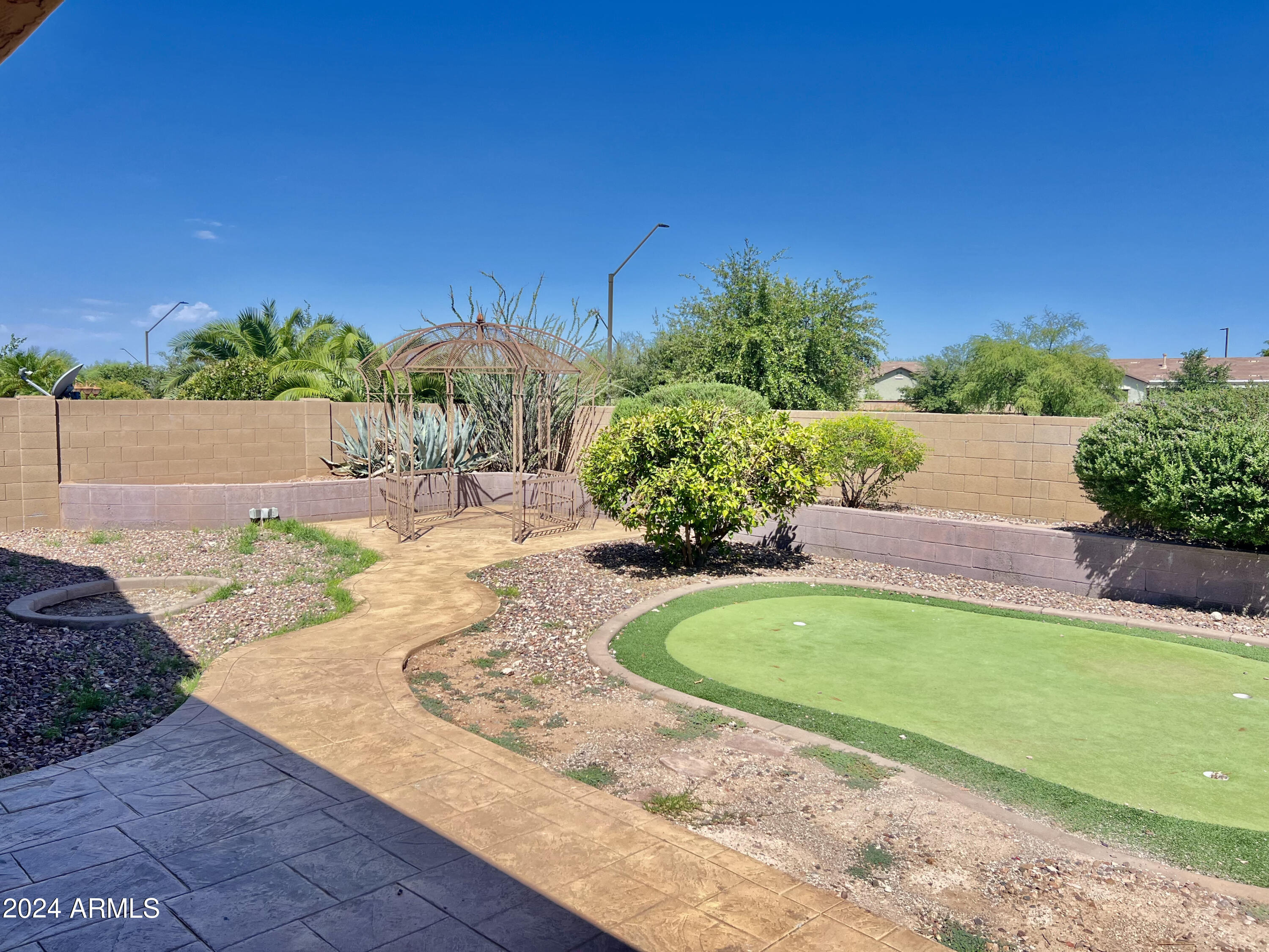 3590 N EMERALD CREEK Drive