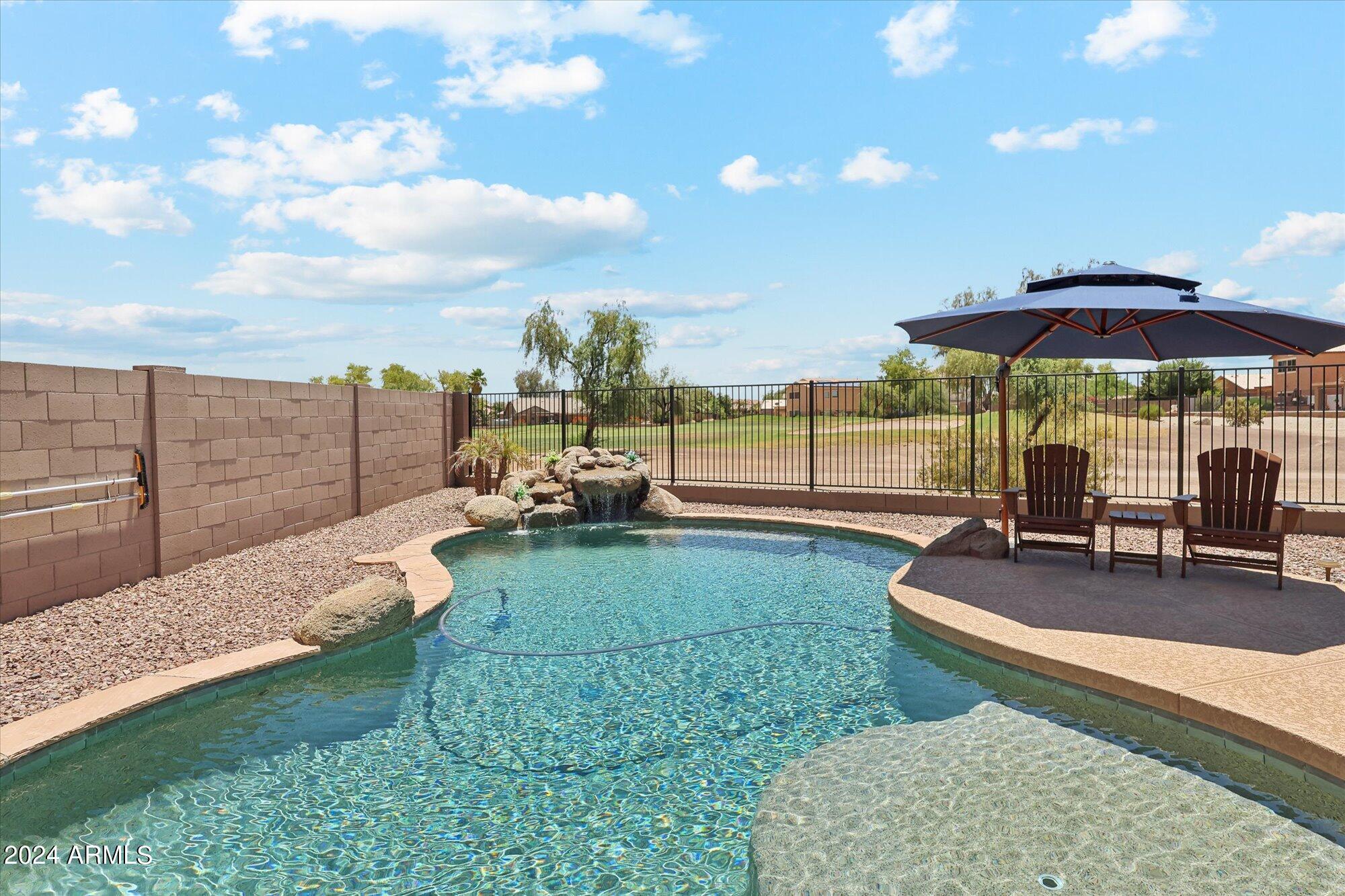 507 E SHAWNEE Road