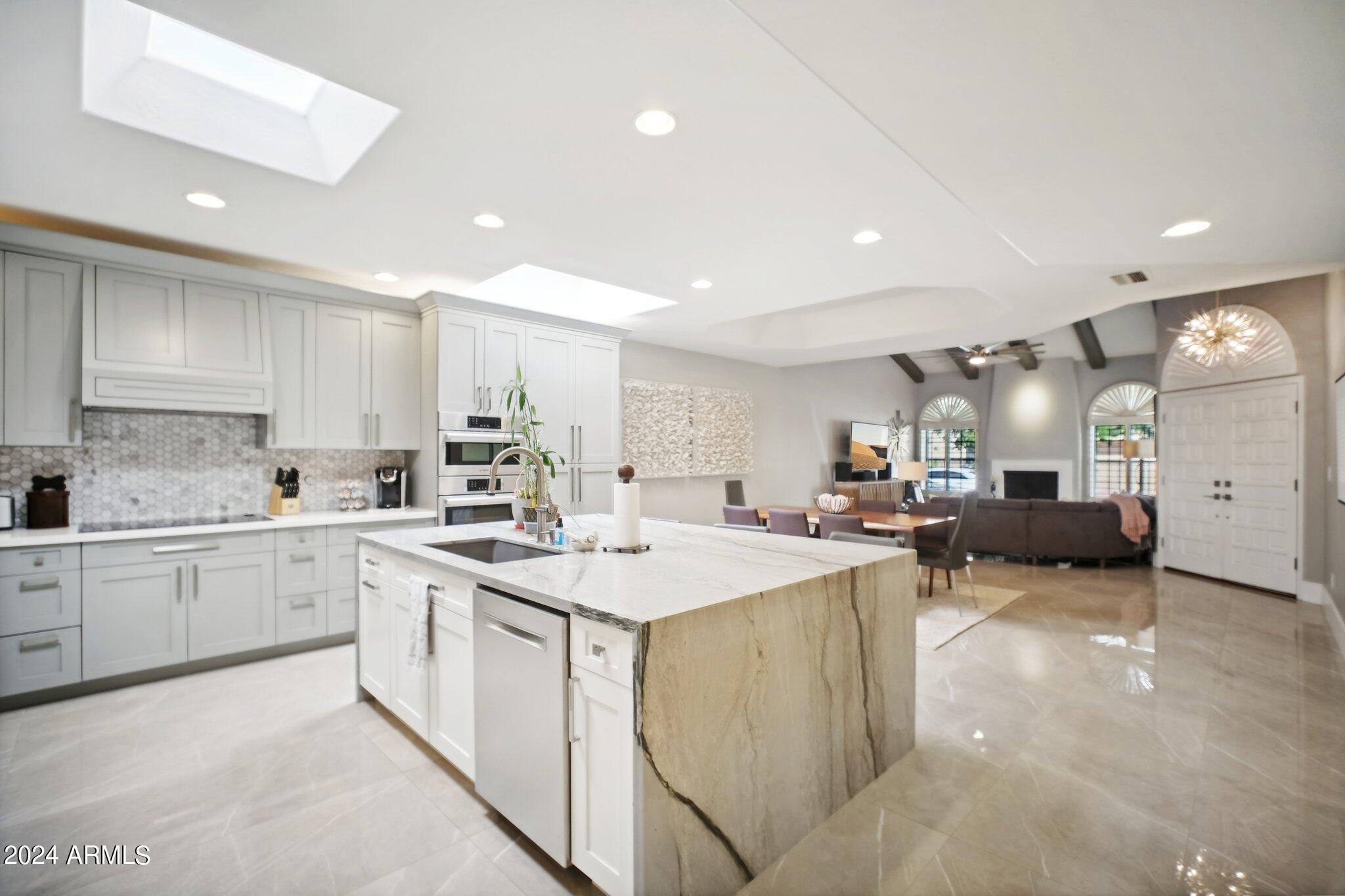 7955 E CHAPARRAL Road, 131