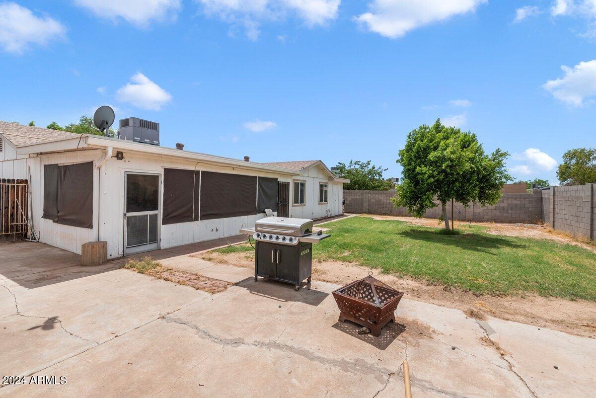 5116 W LUPINE Avenue