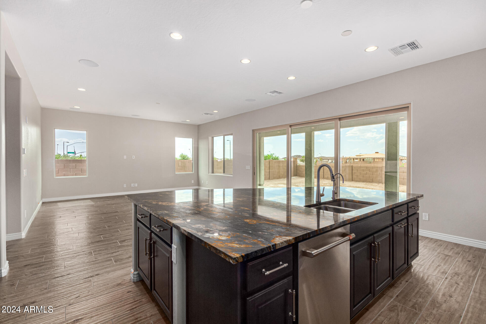 1510 W CHERRYWOOD Drive