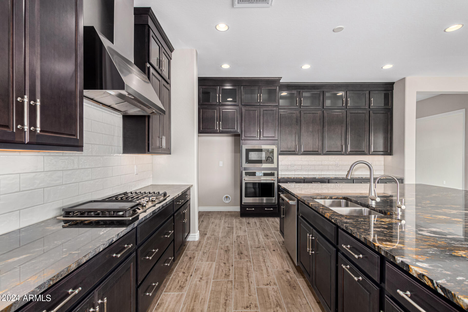 1510 W CHERRYWOOD Drive