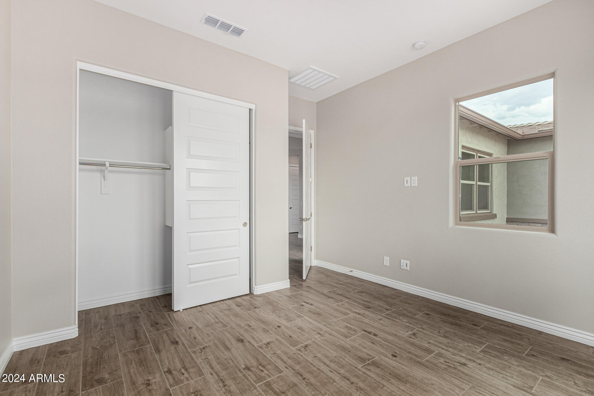 1510 W CHERRYWOOD Drive