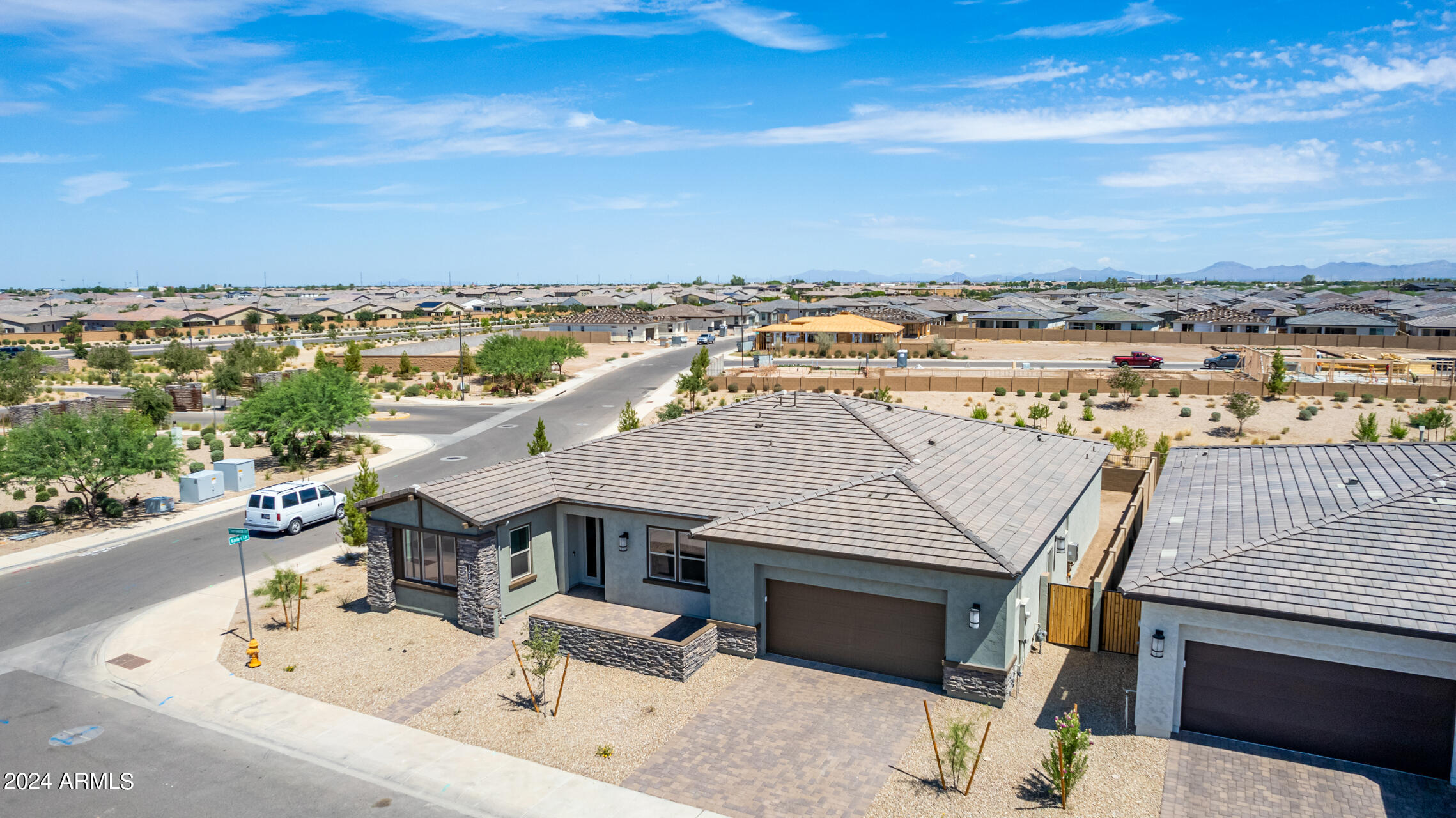 1510 W CHERRYWOOD Drive