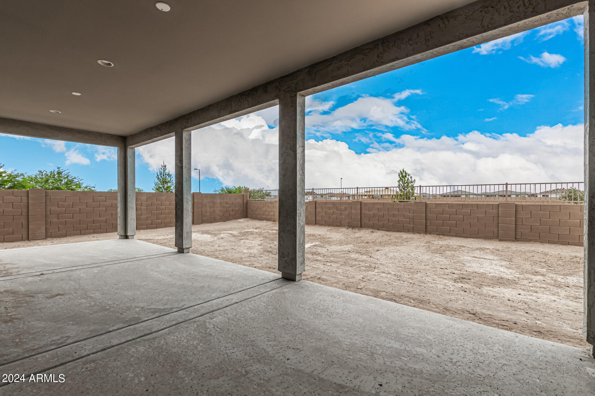 1510 W CHERRYWOOD Drive