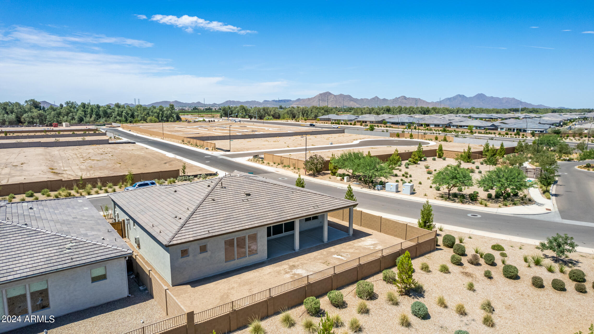 1510 W CHERRYWOOD Drive
