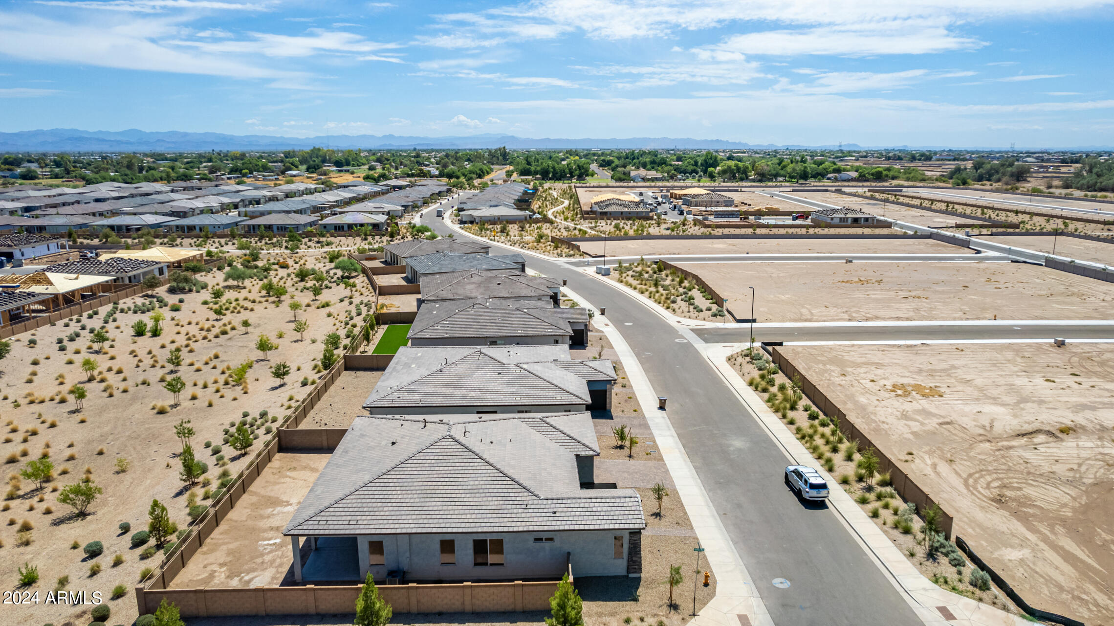 1510 W CHERRYWOOD Drive