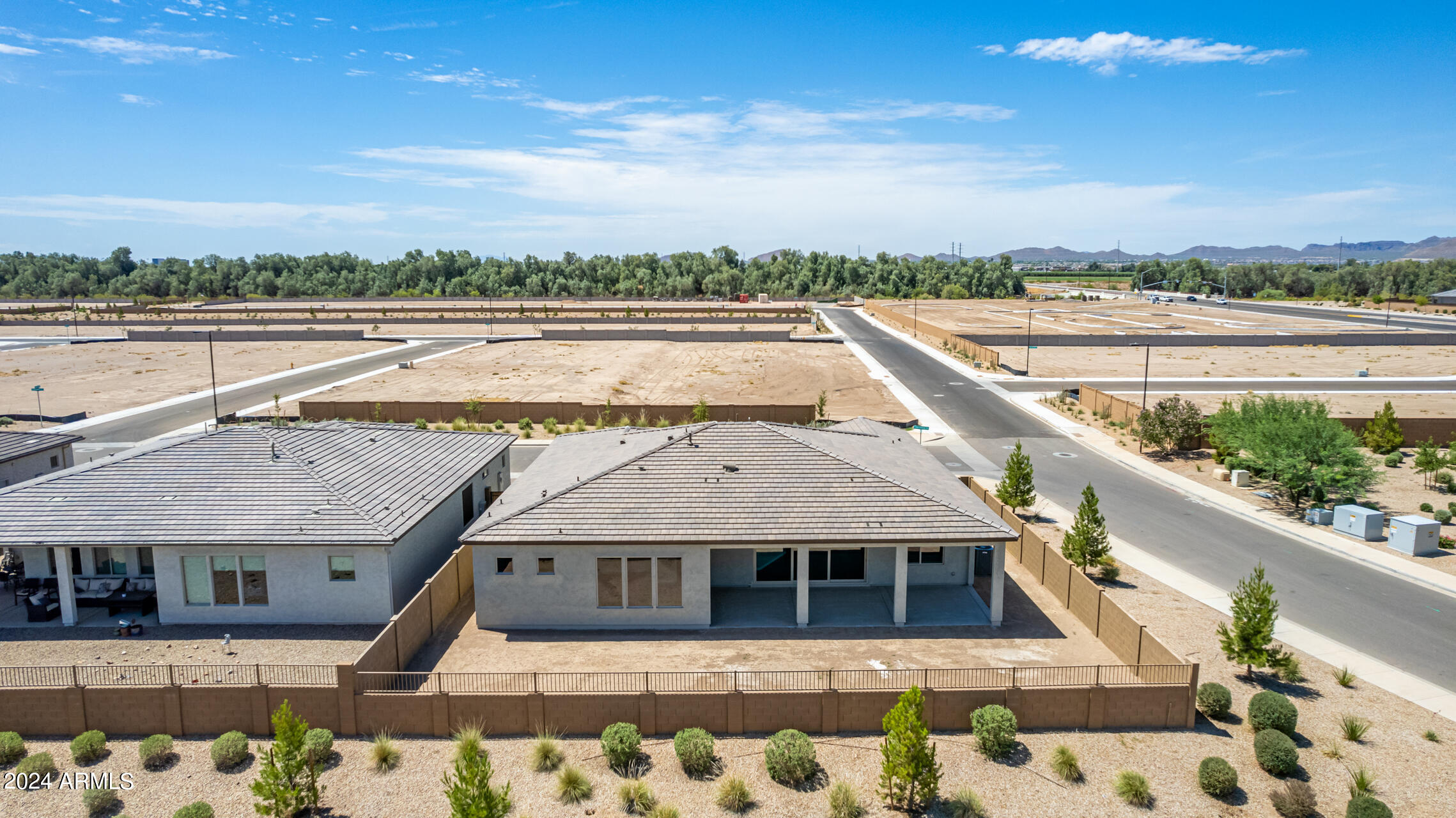 1510 W CHERRYWOOD Drive