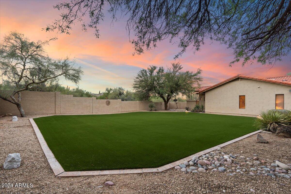 25603 N BRONCO Trail