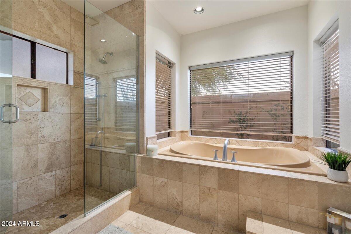 25603 N BRONCO Trail