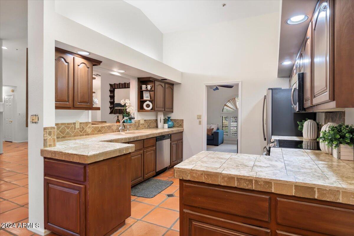 25603 N BRONCO Trail