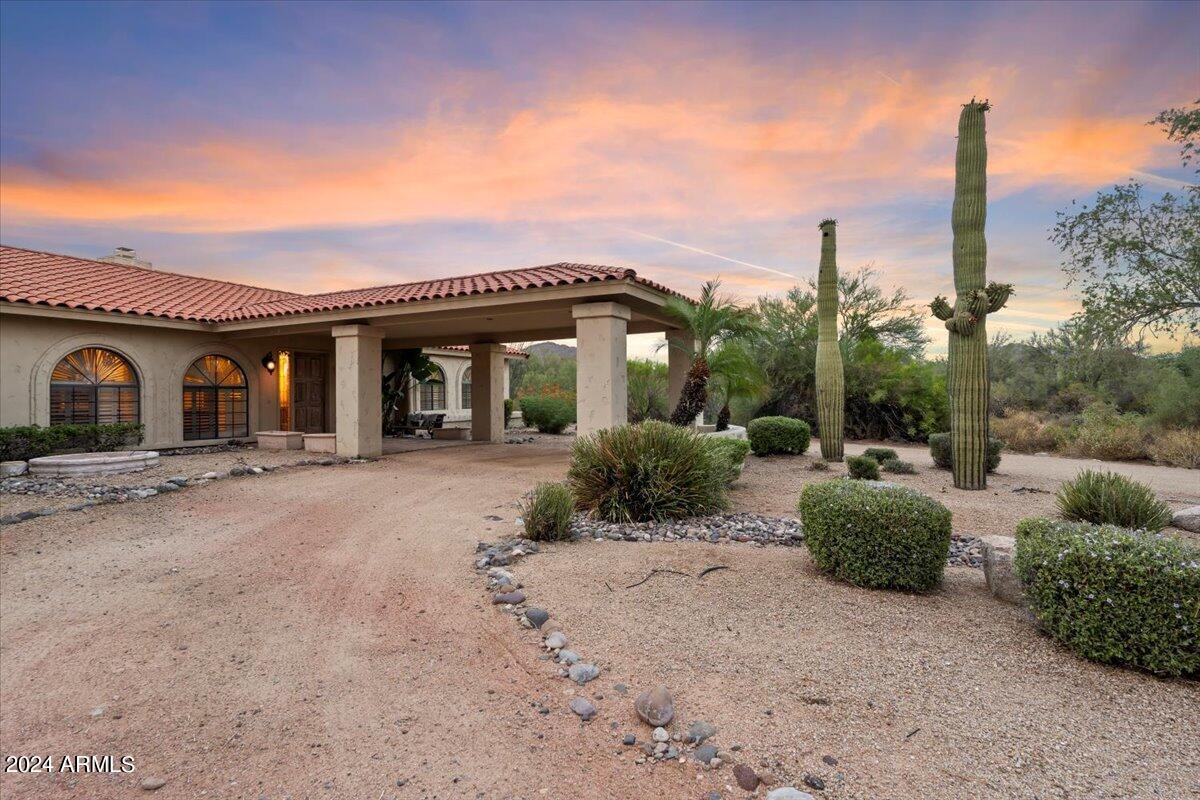 25603 N BRONCO Trail