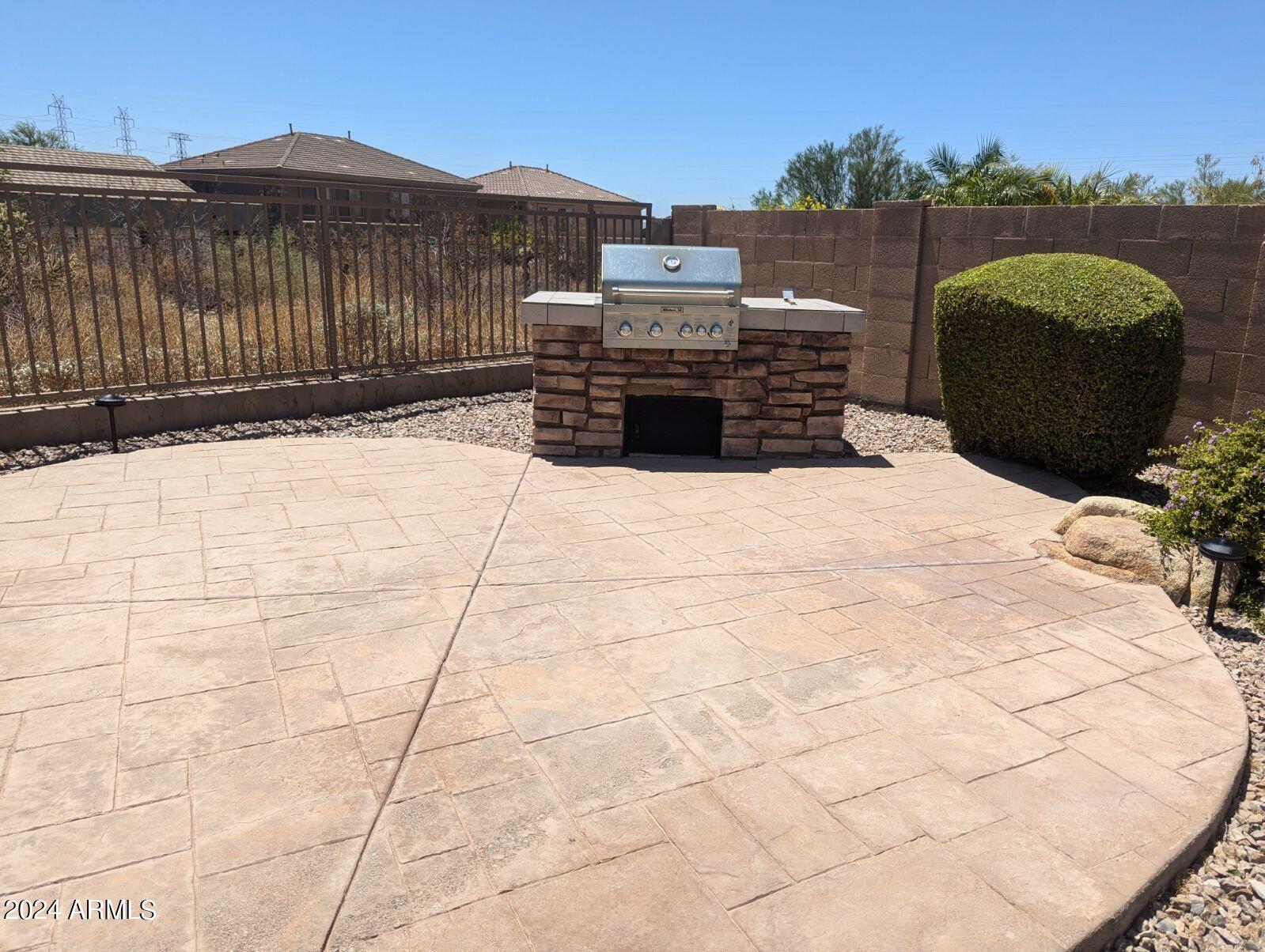 10479 E SHEENA Drive