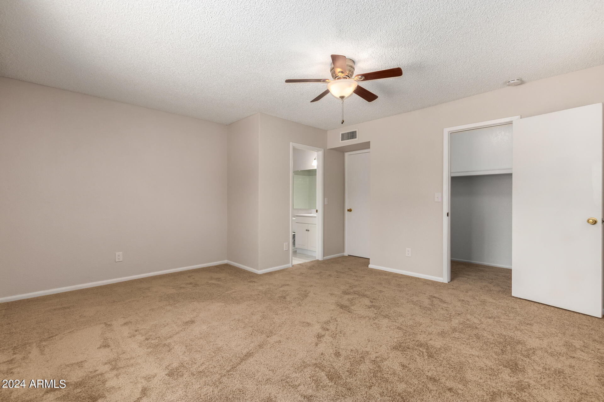 1463 E CARSON Road
