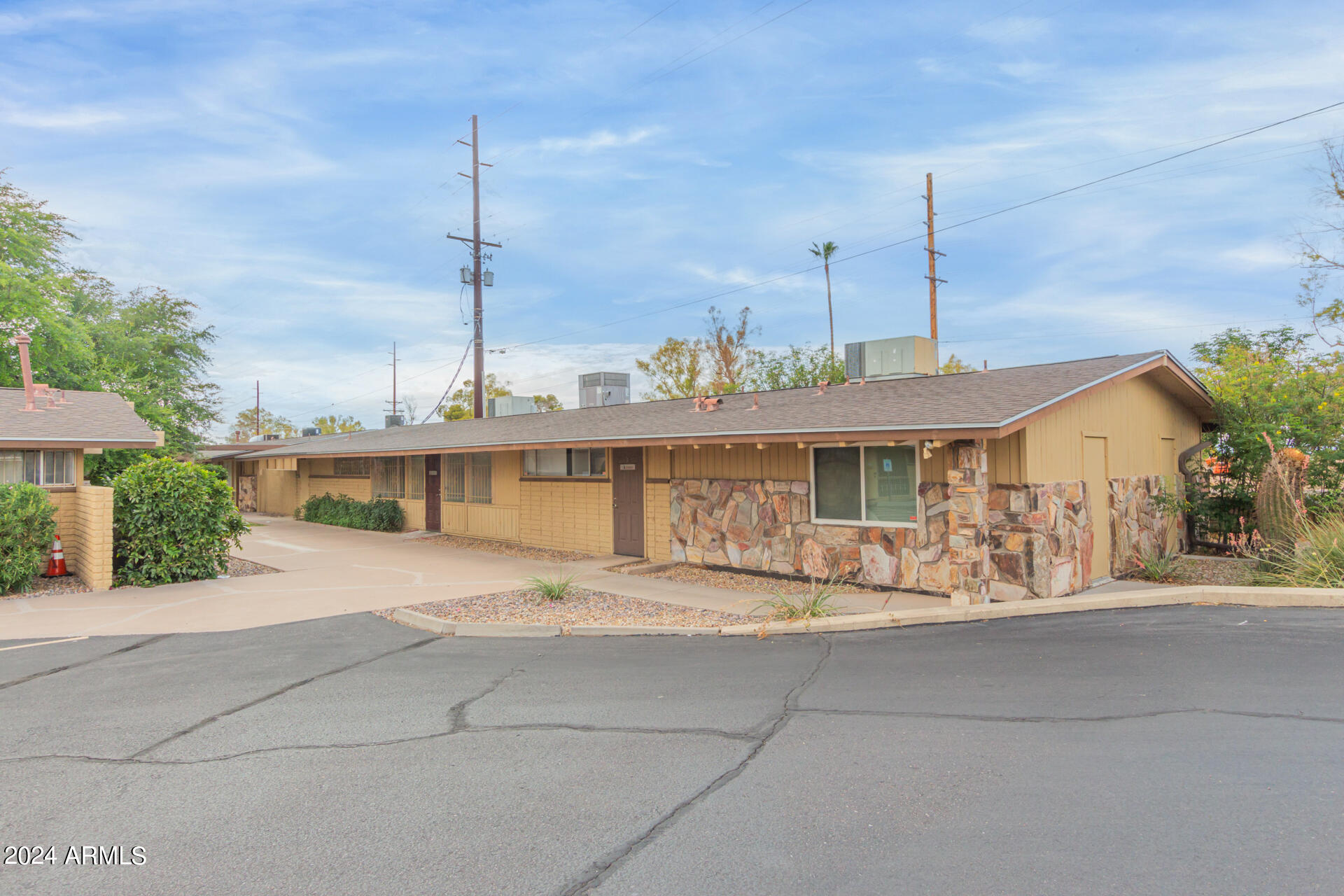 1150 N COUNTRY CLUB Drive # 3