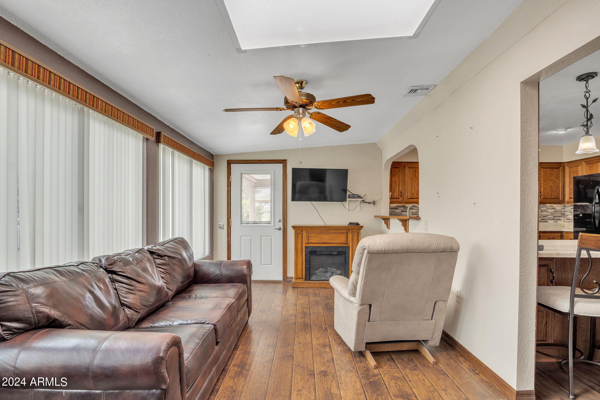 507 S 80TH Place