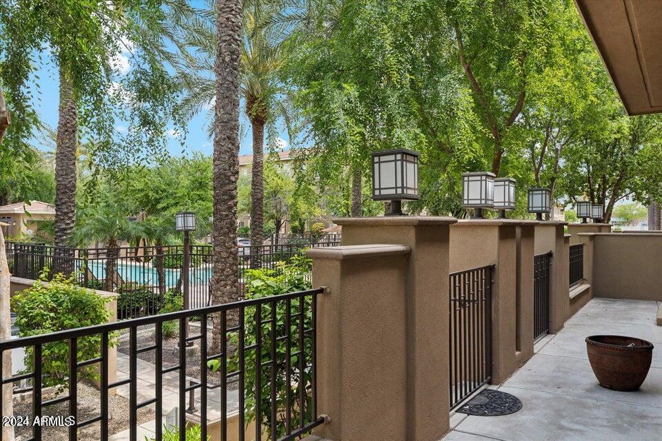 5550 N 16TH Street, 135