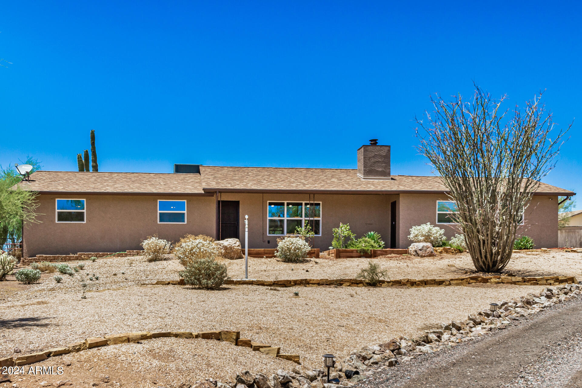 4624 E SUPERSTITION Boulevard