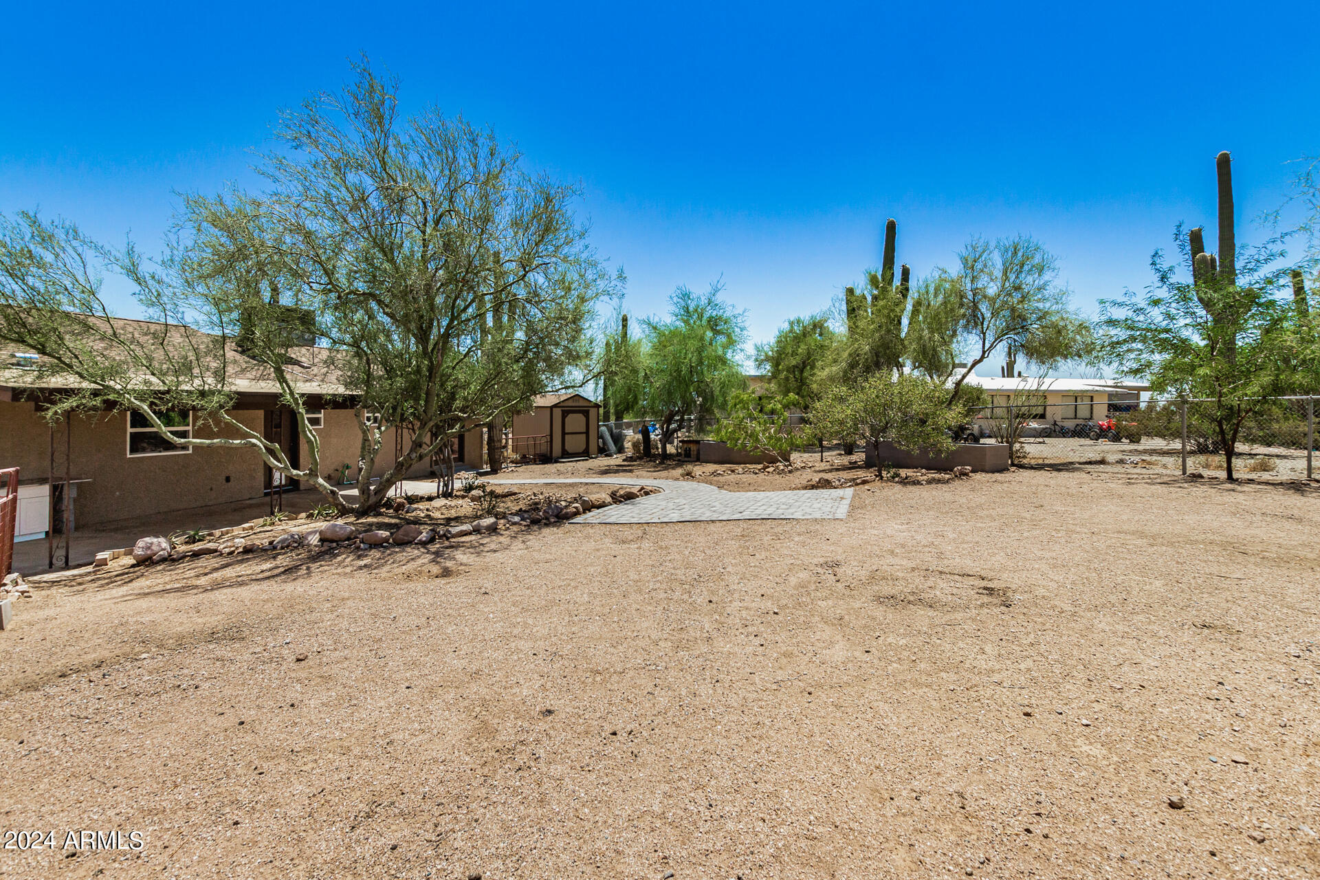 4624 E SUPERSTITION Boulevard