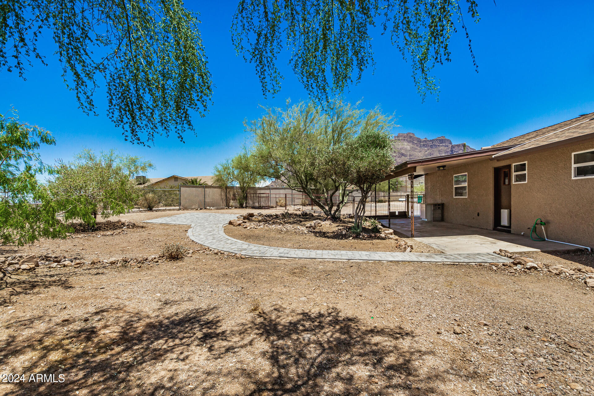 4624 E SUPERSTITION Boulevard
