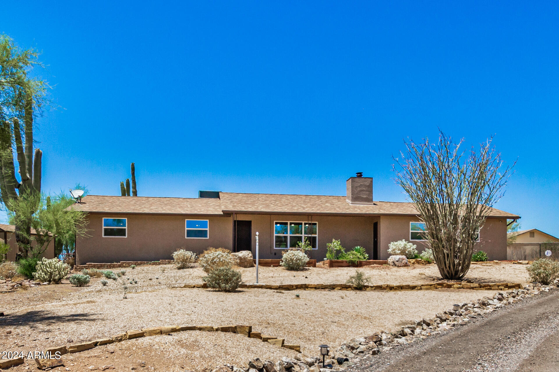 4624 E SUPERSTITION Boulevard