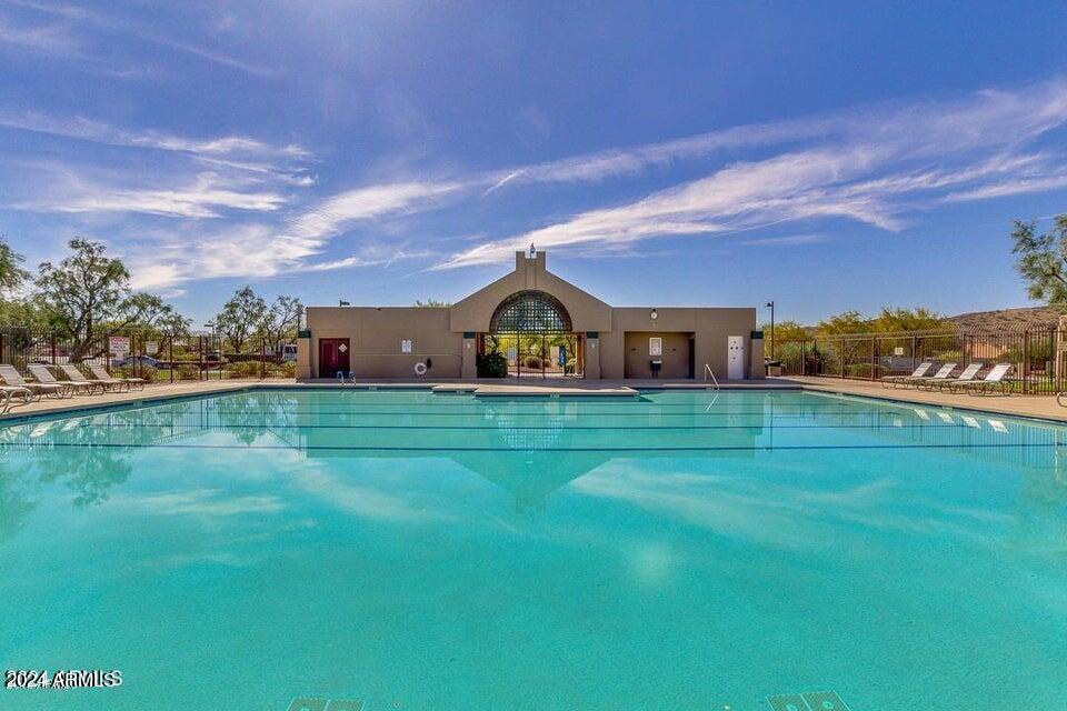 2430 E CATHEDRAL ROCK Drive