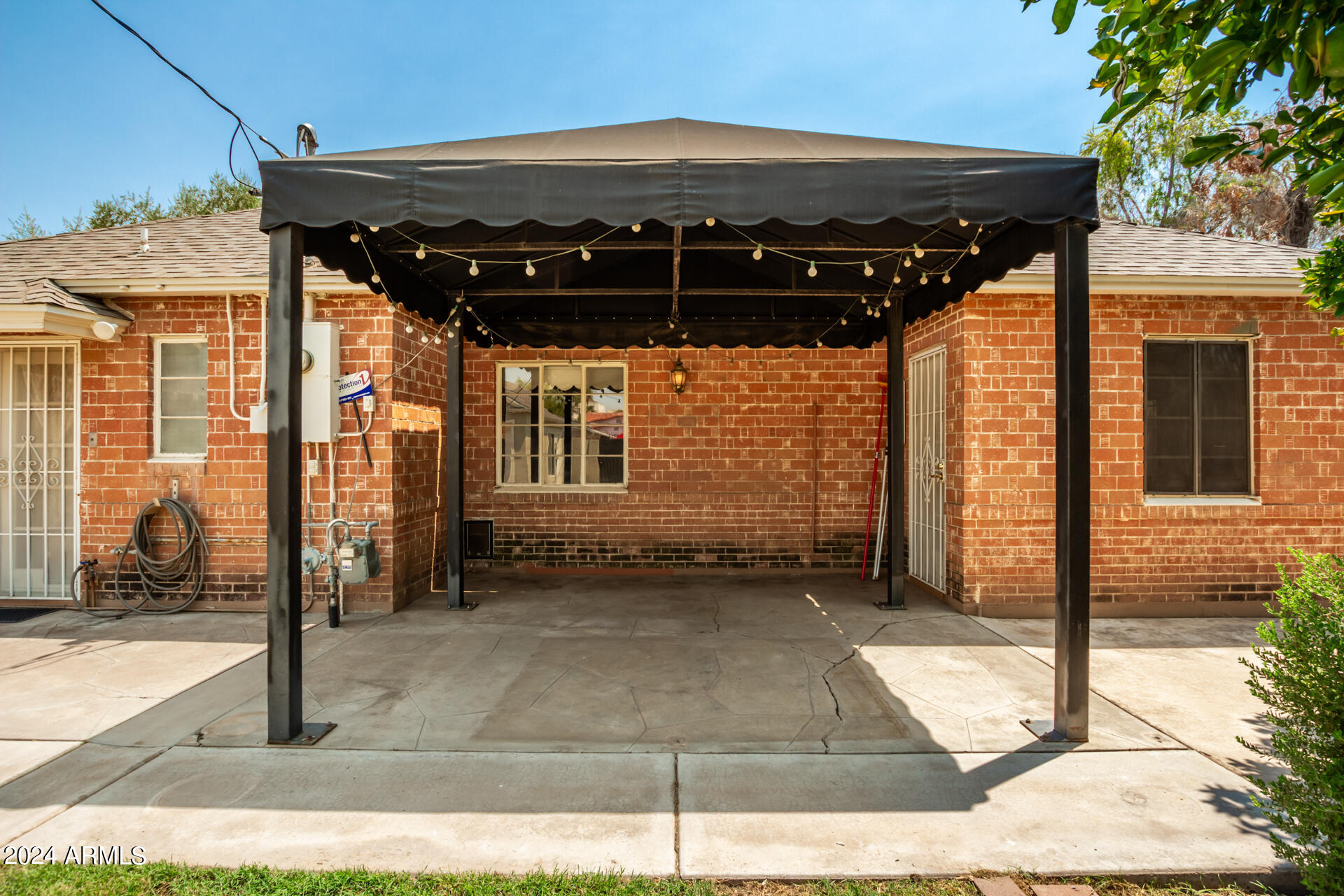 342 W CAMBRIDGE Avenue