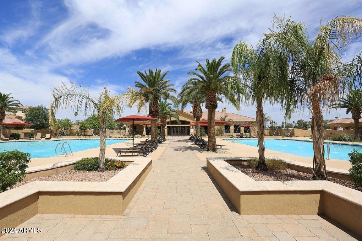 1367 S COUNTRY CLUB Drive # 1118