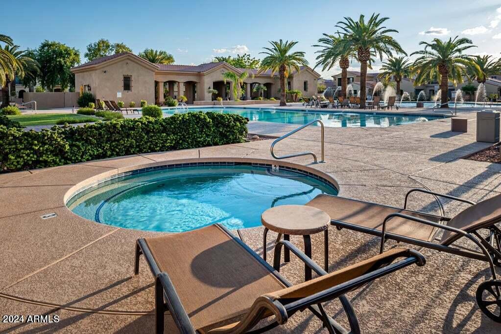 1367 S COUNTRY CLUB Drive # 1118