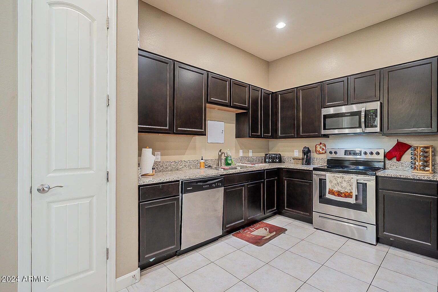 1367 S COUNTRY CLUB Drive # 1118