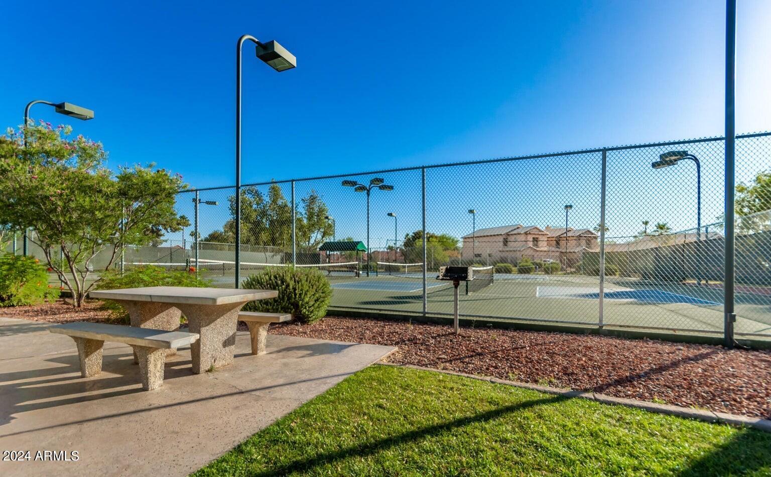 4176 E CHOLLA CANYON Drive