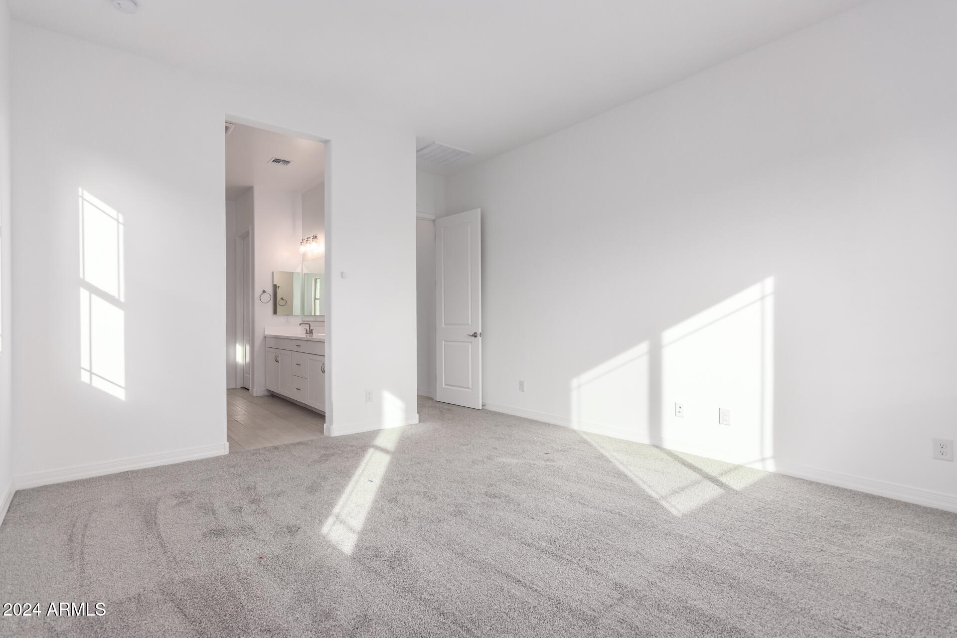 21881 E SADDLE Court