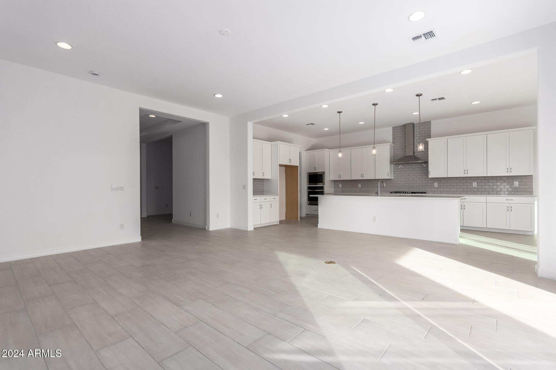 21881 E SADDLE Court