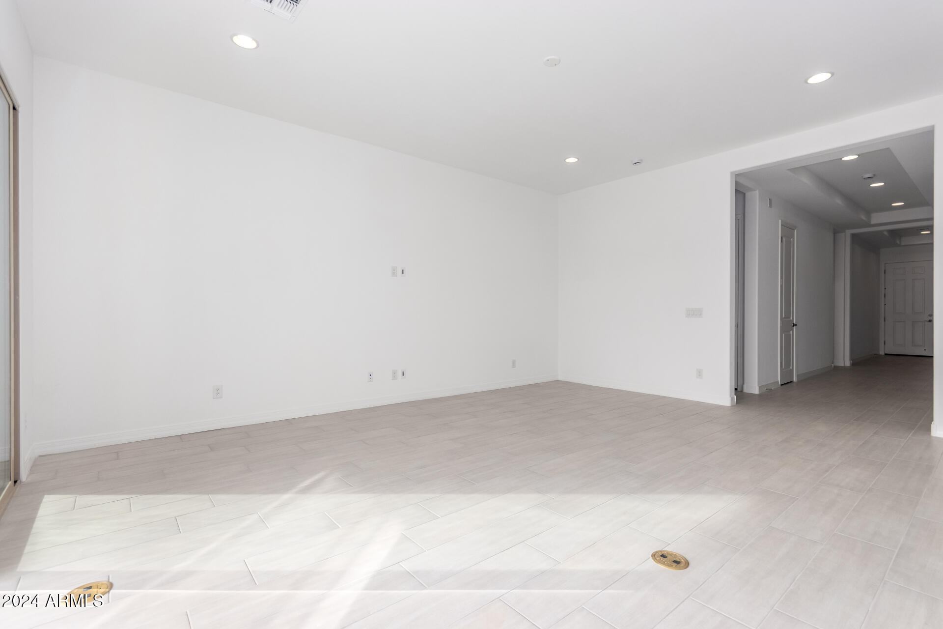 21881 E SADDLE Court