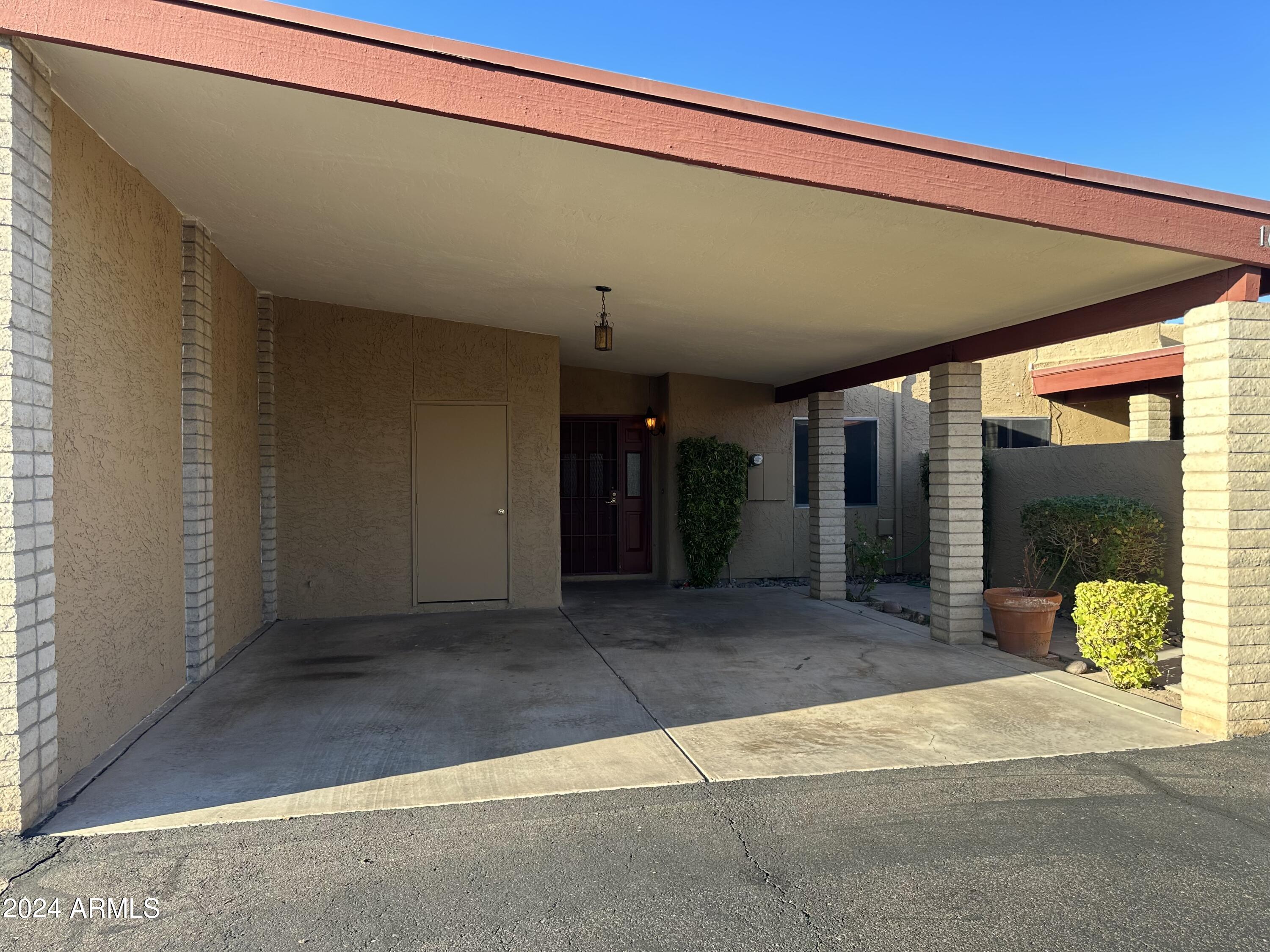 910 N CENTER Street # 16