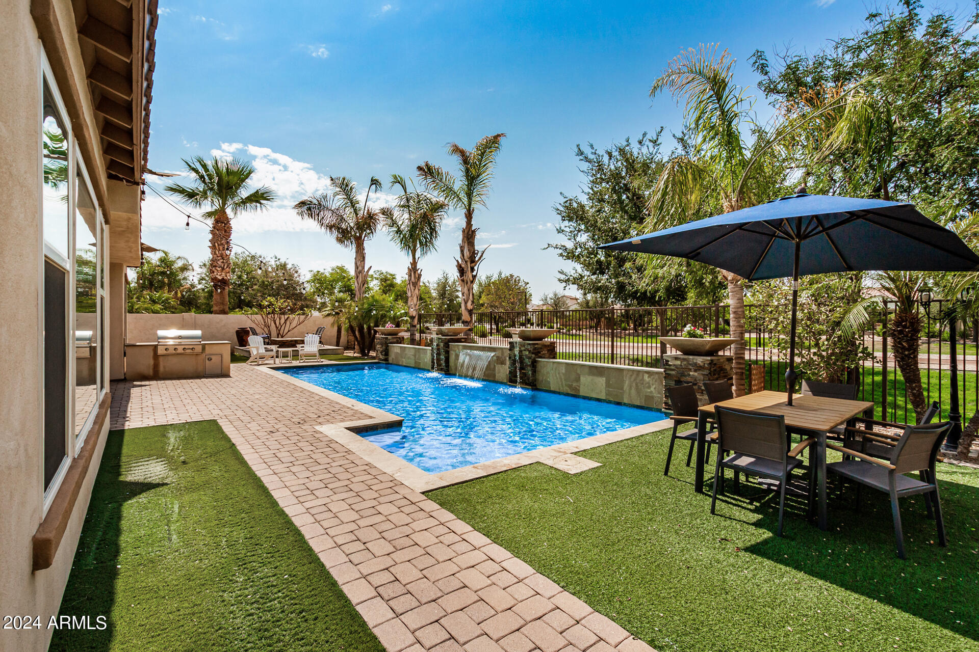 3781 E TONTO Place