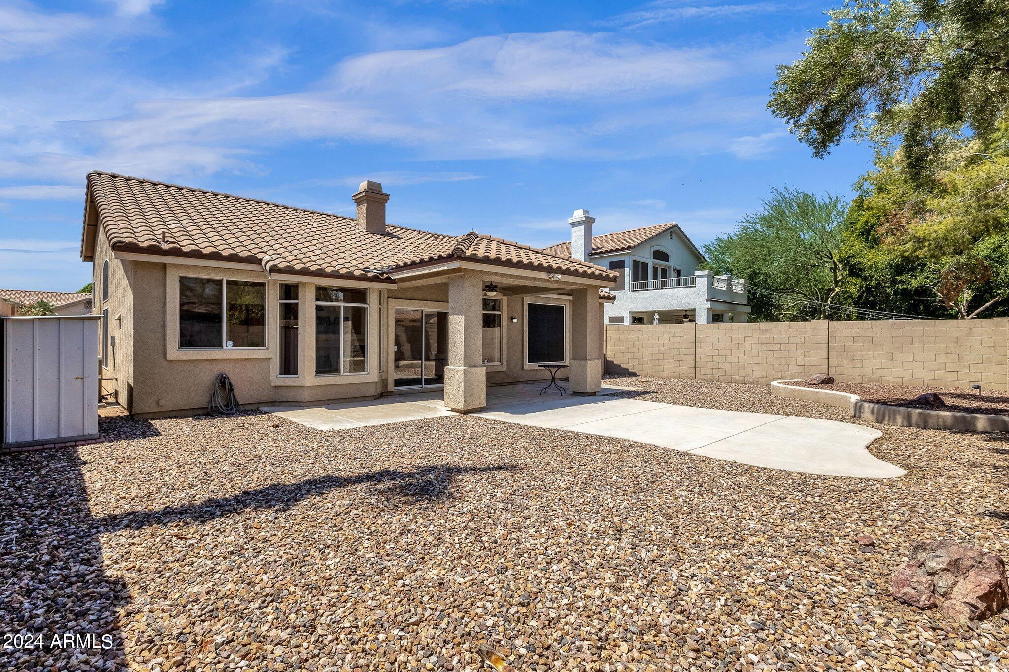 2610 W SHANNON Court