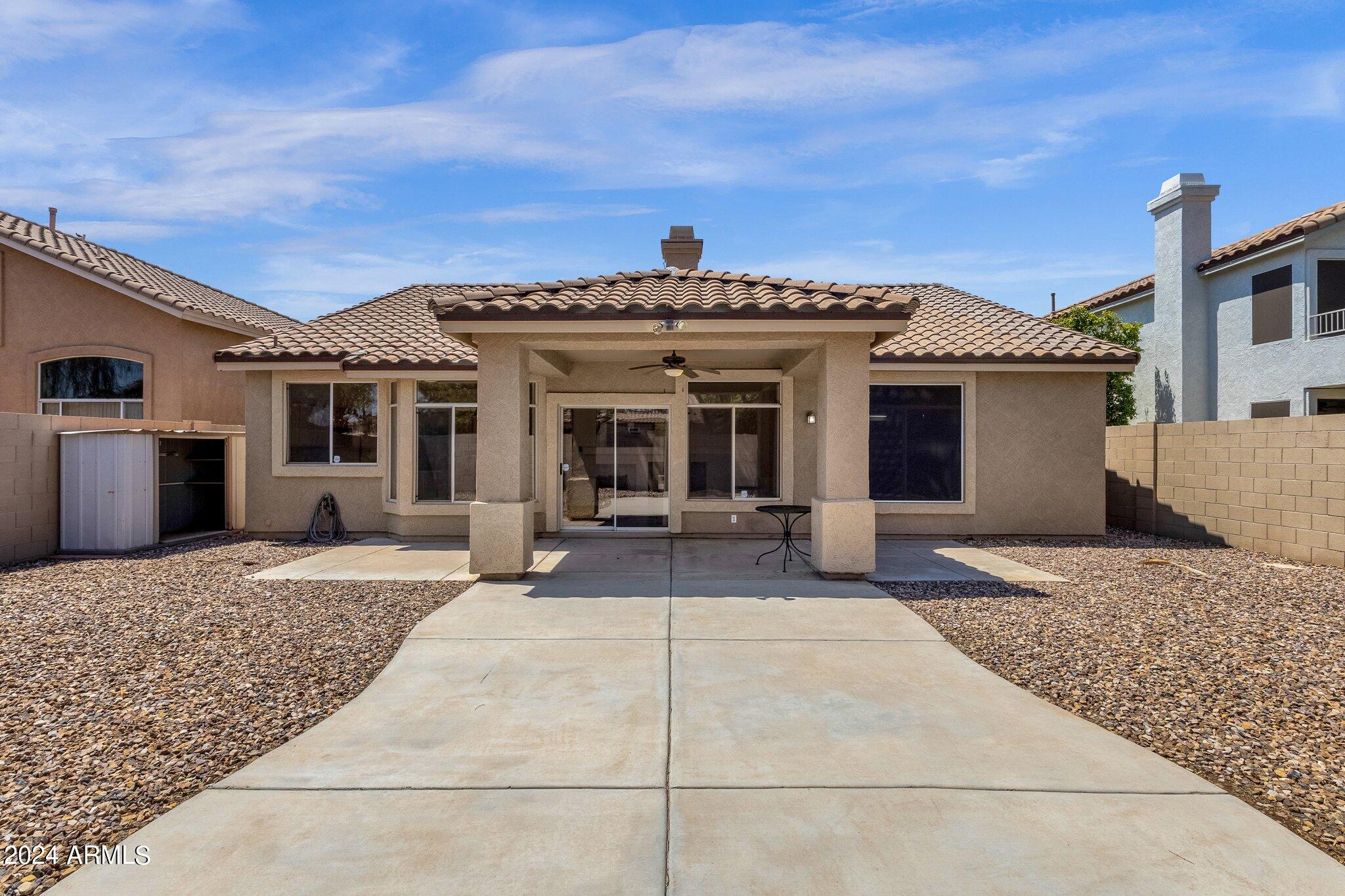 2610 W SHANNON Court