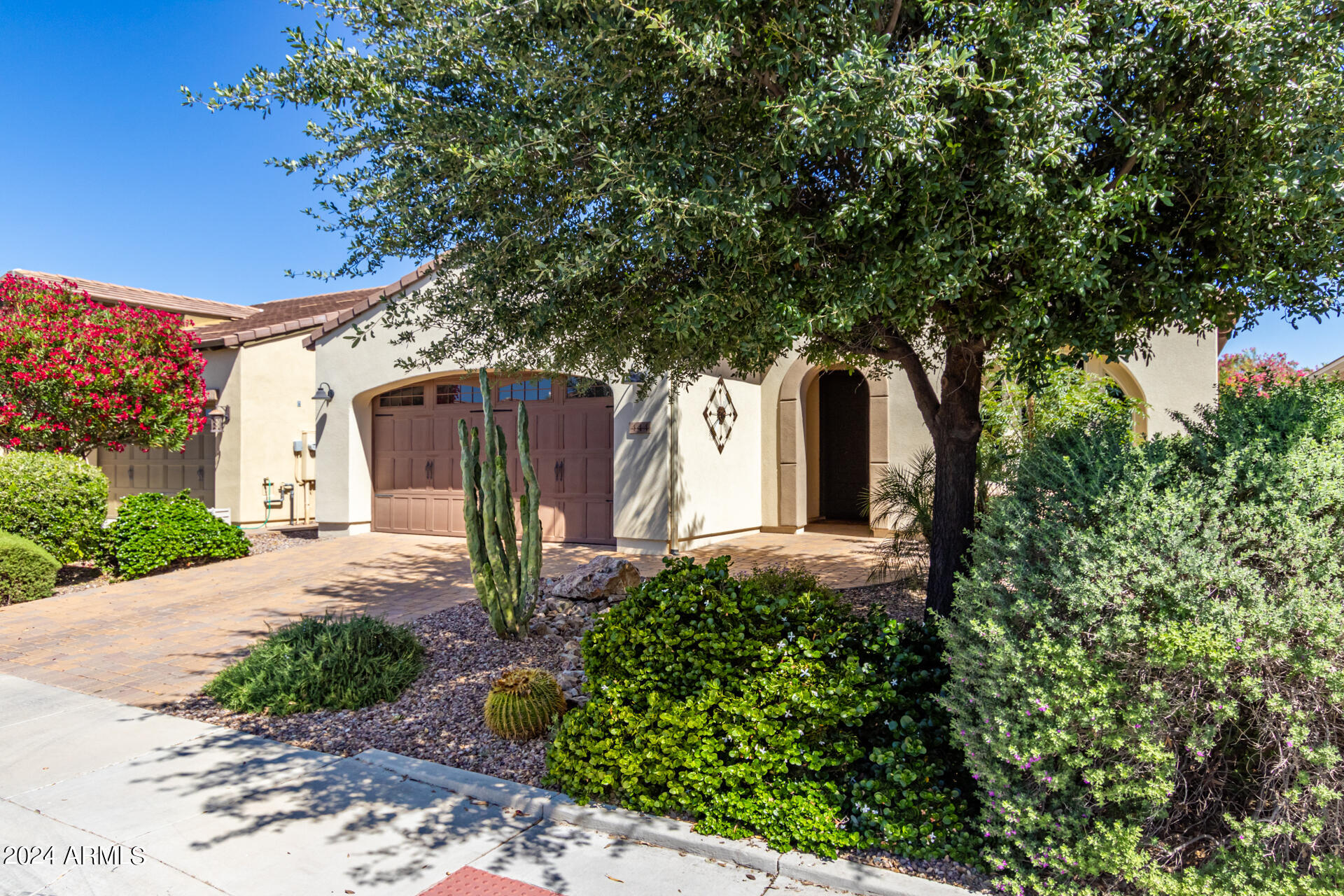 444 E VESPER Trail
