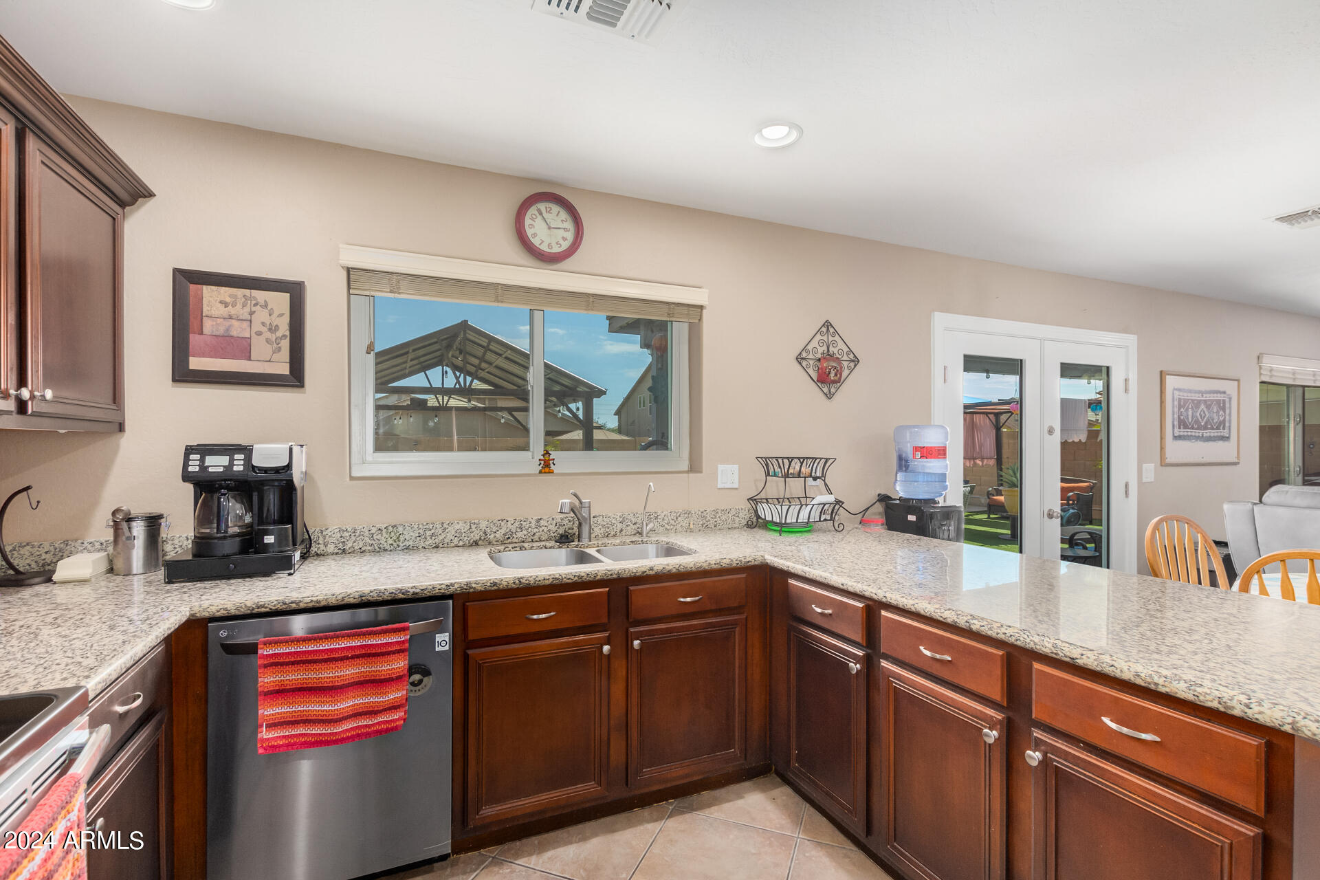 24233 W HADLEY Street