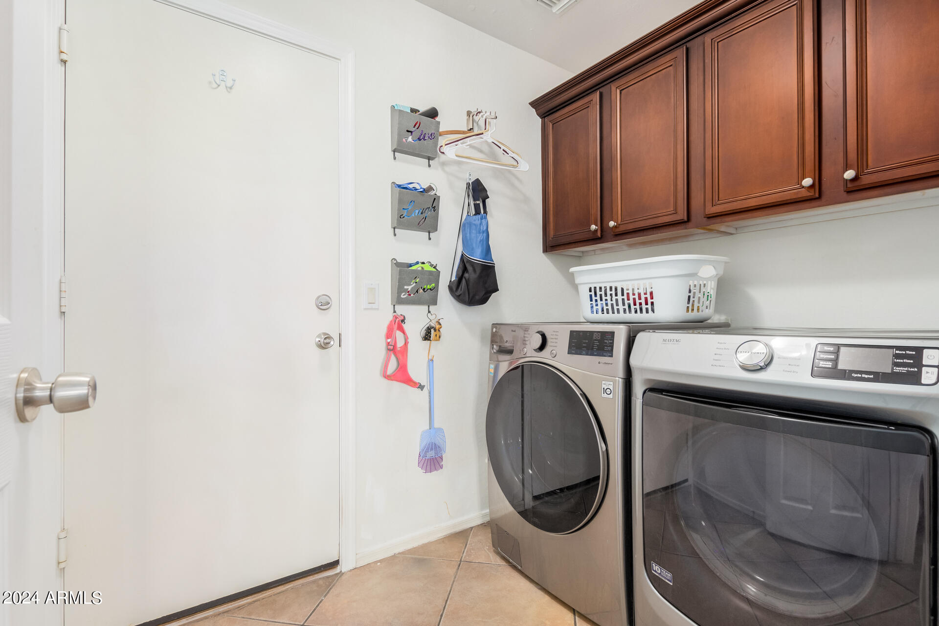 24233 W HADLEY Street