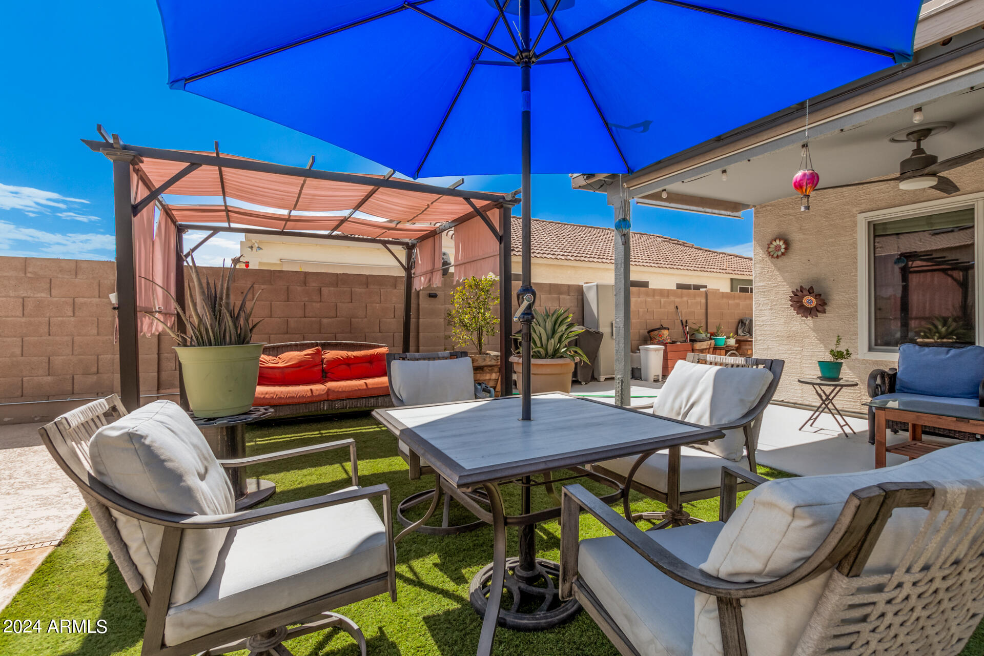 24233 W HADLEY Street