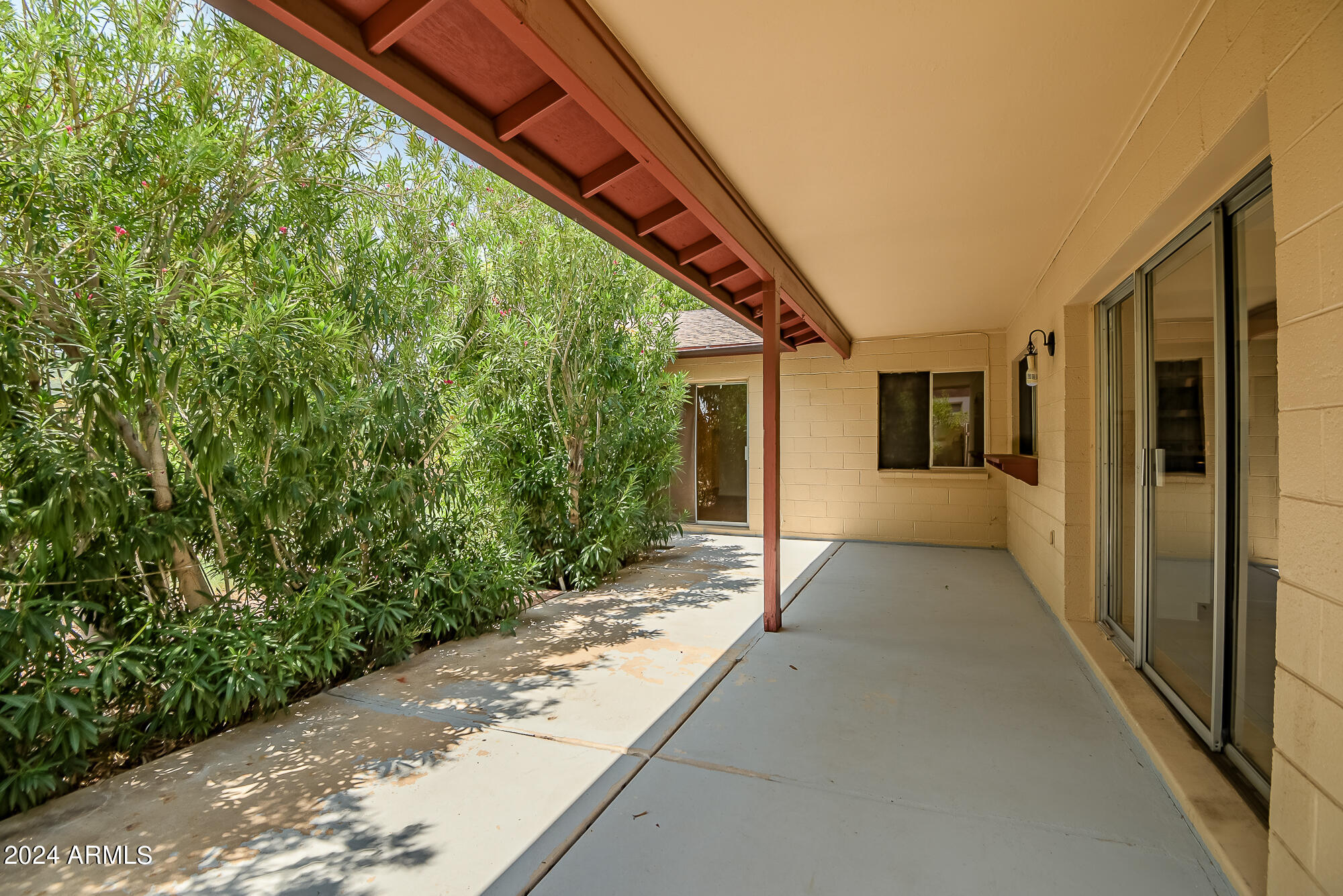 5813 W SHANGRI LA Road